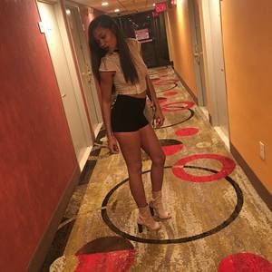 Meet your Posher, Jasmine